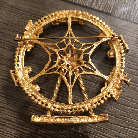 Vintage Goldtone Ferris Wheel Pin with Cars & Trains - Picture 6 of 16